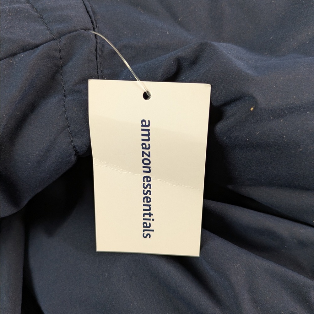 👯♀️Host Pick⚡️Amazon Essentials Recycled Polyester Hooded Puffer Jacket - Picture 11 of 13